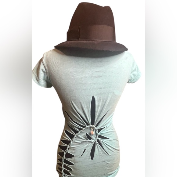 SHREDDED TEE by NEVA - Picture 6 of 7